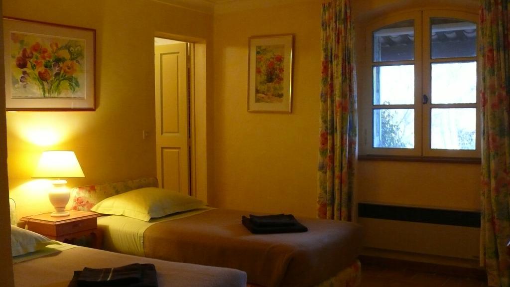 雷巴斯蒂德劳维杜里酒店 Moissac-Bellevue 客房 照片